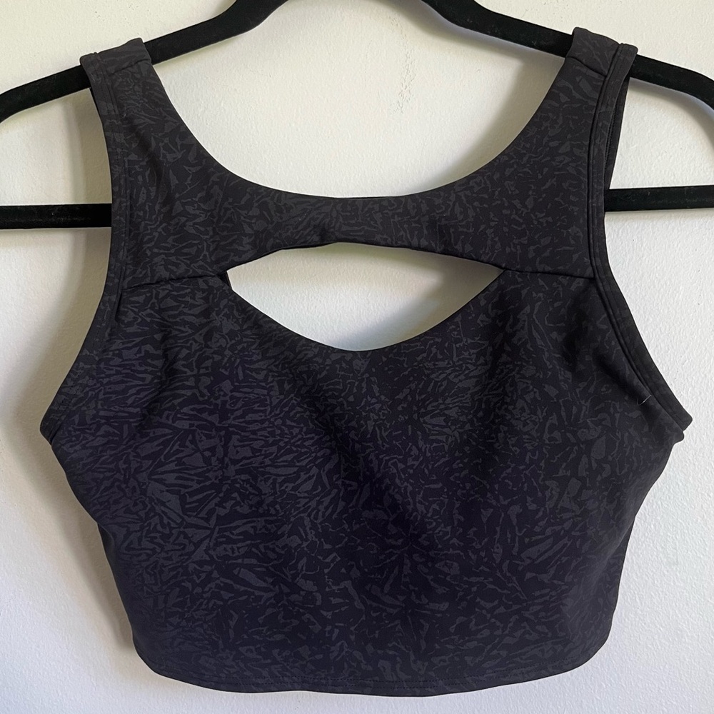 Lululemon Everlux Cut-Out Train Bra Medium Support B/C Cup - Crunch Black - US 6